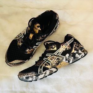 ASICS - Black Gold Camouflage Mesh Trainers